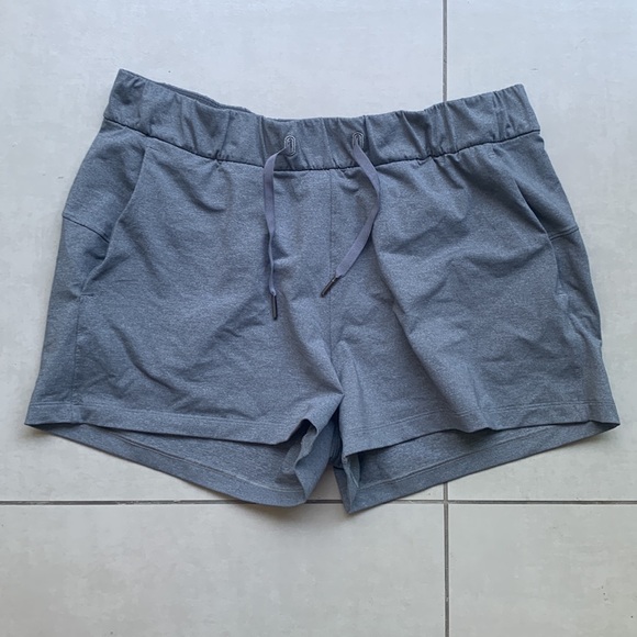 Lululemon On The Fly Short 10 - Picture 5 of 10